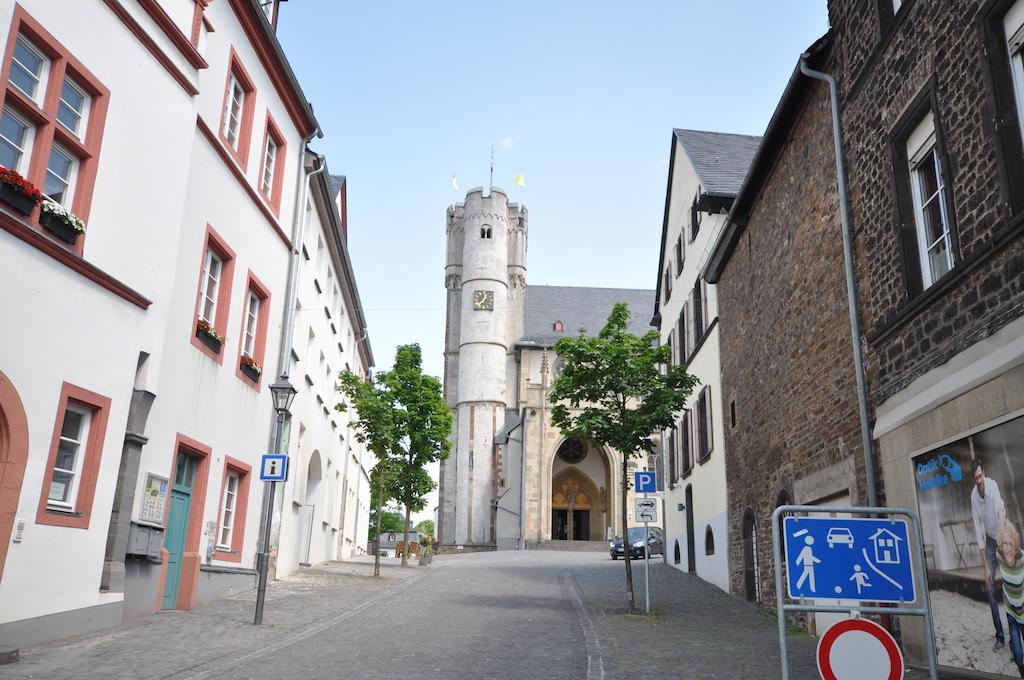 Hotel Restaurant "Athen" Munstermaifeld ภายนอก รูปภาพ