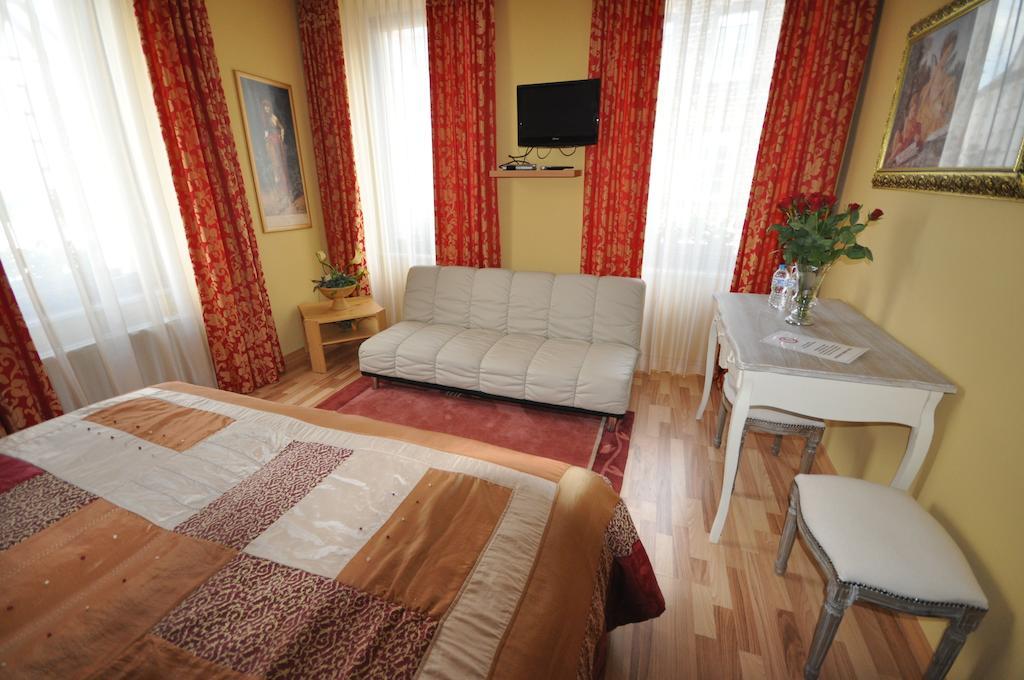 Hotel Restaurant "Athen" Munstermaifeld ภายนอก รูปภาพ