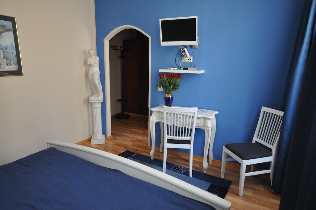 Hotel Restaurant "Athen" Munstermaifeld ภายนอก รูปภาพ