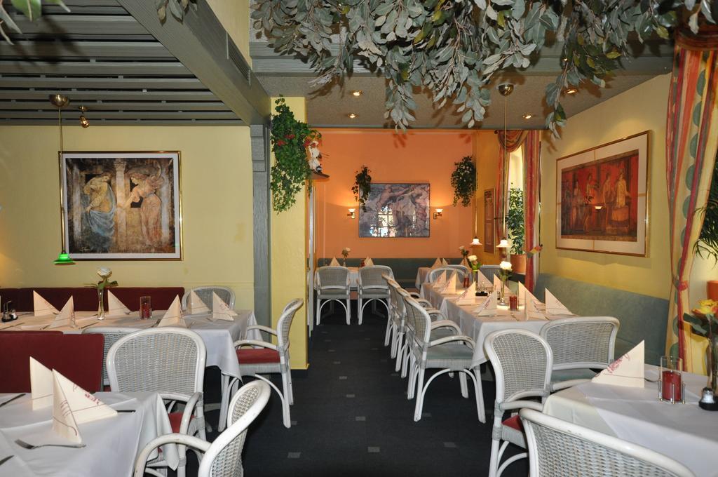 Hotel Restaurant "Athen" Munstermaifeld ภายนอก รูปภาพ