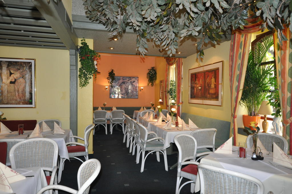 Hotel Restaurant "Athen" Munstermaifeld ภายนอก รูปภาพ